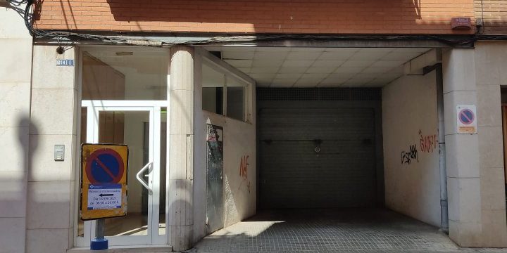 Parkings · Carrer Canal, fotografia 1 de 2